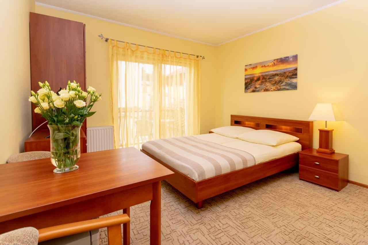 Pensjonat Marynarski - Apartamenty Darlowko Esterno foto